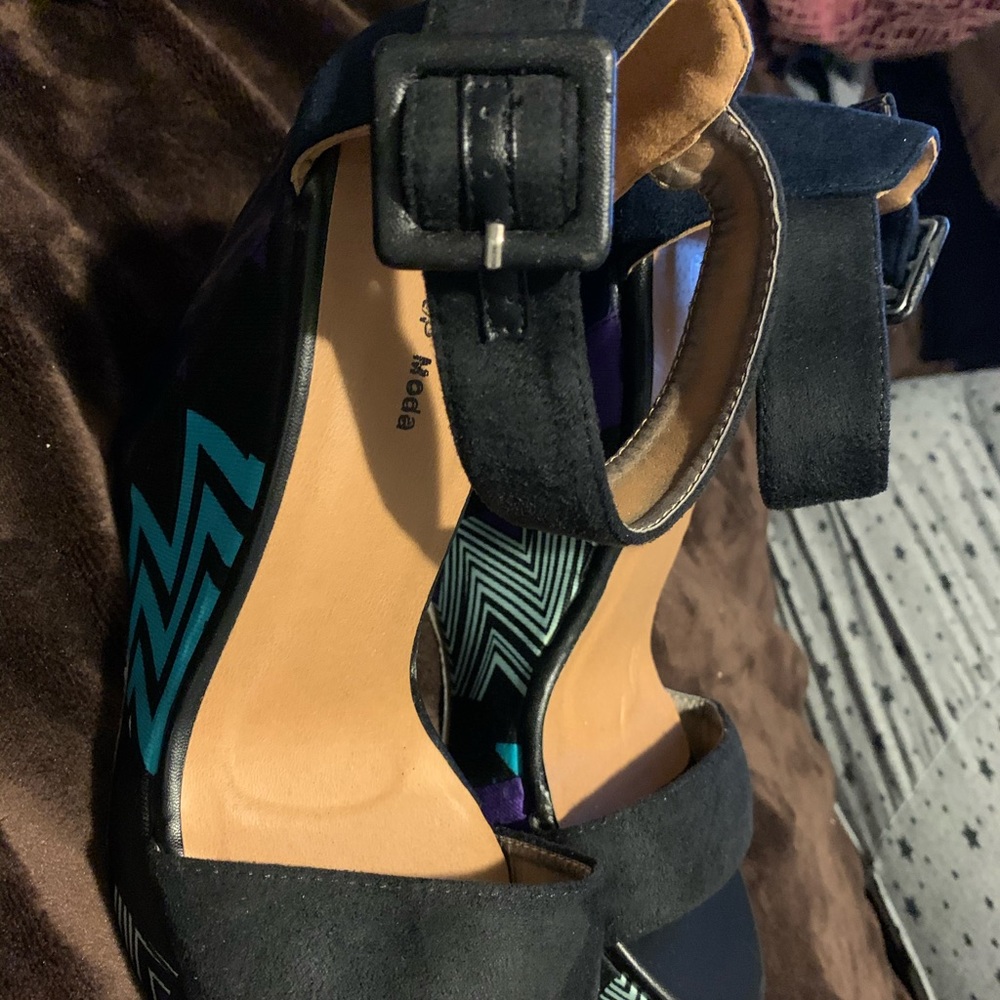 Wedge heels